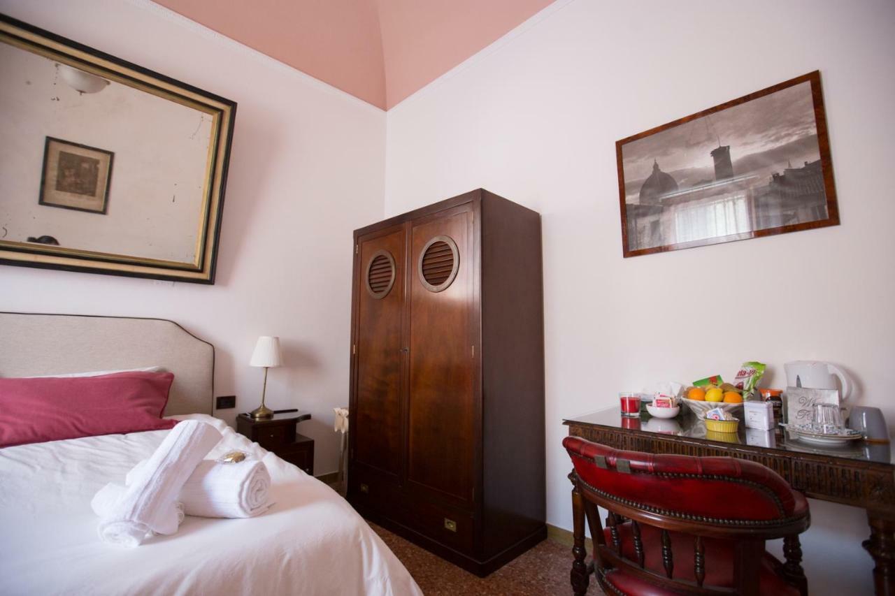 Baldovini Home Stay, Close To The City Center Florenz Exterior foto