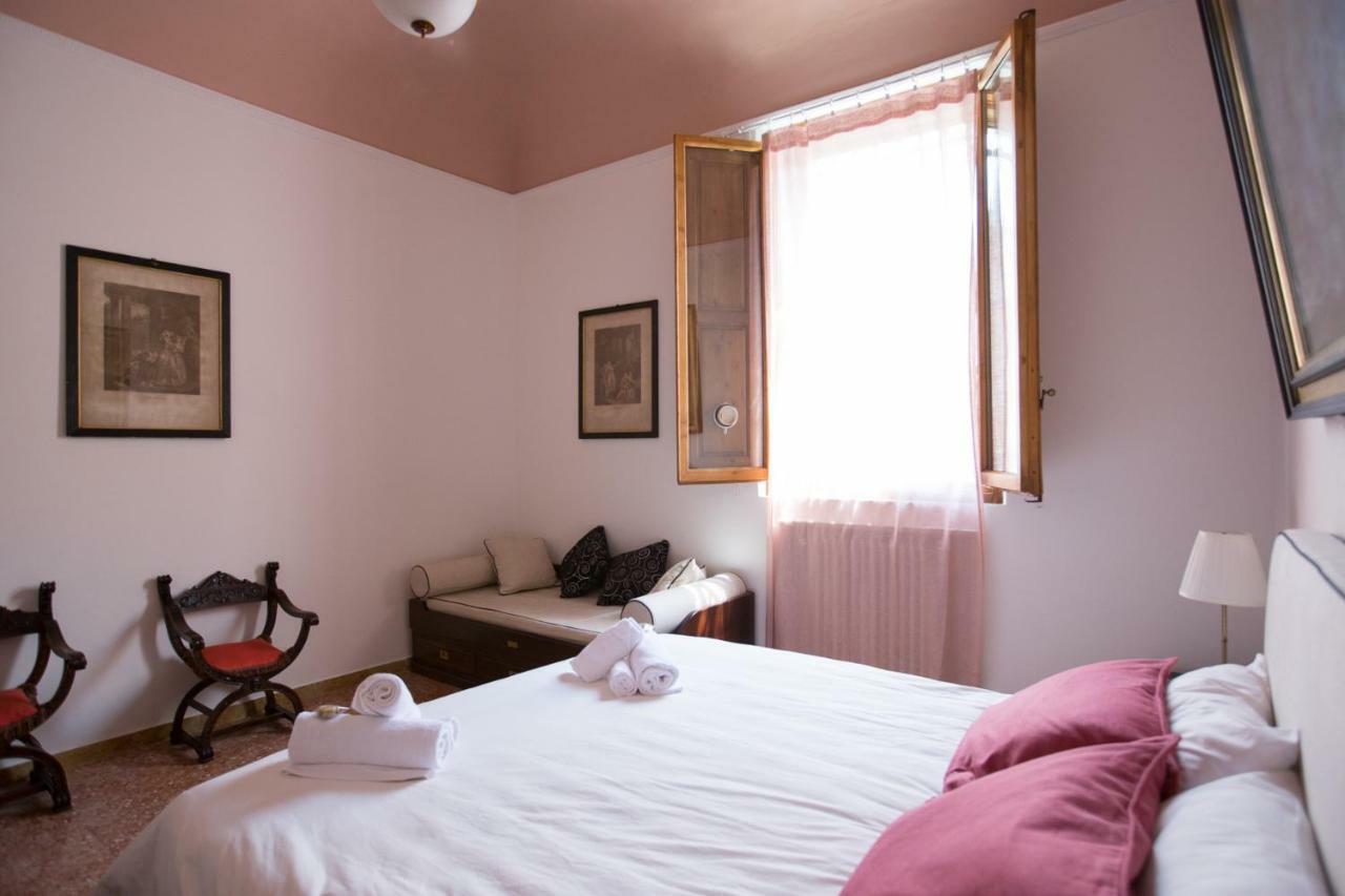 Baldovini Home Stay, Close To The City Center Florenz Exterior foto